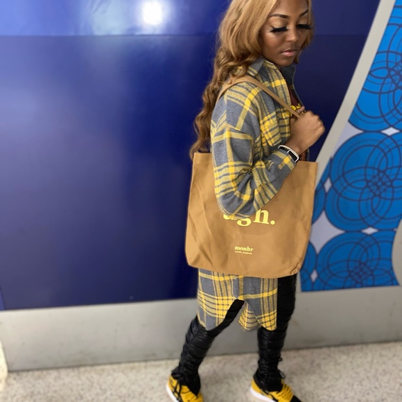 Meet your Posher, Crystal - Picture 4 of 6